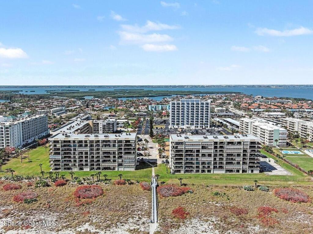 1860 N Atlantic Avenue, Cocoa Beach, FL 32931