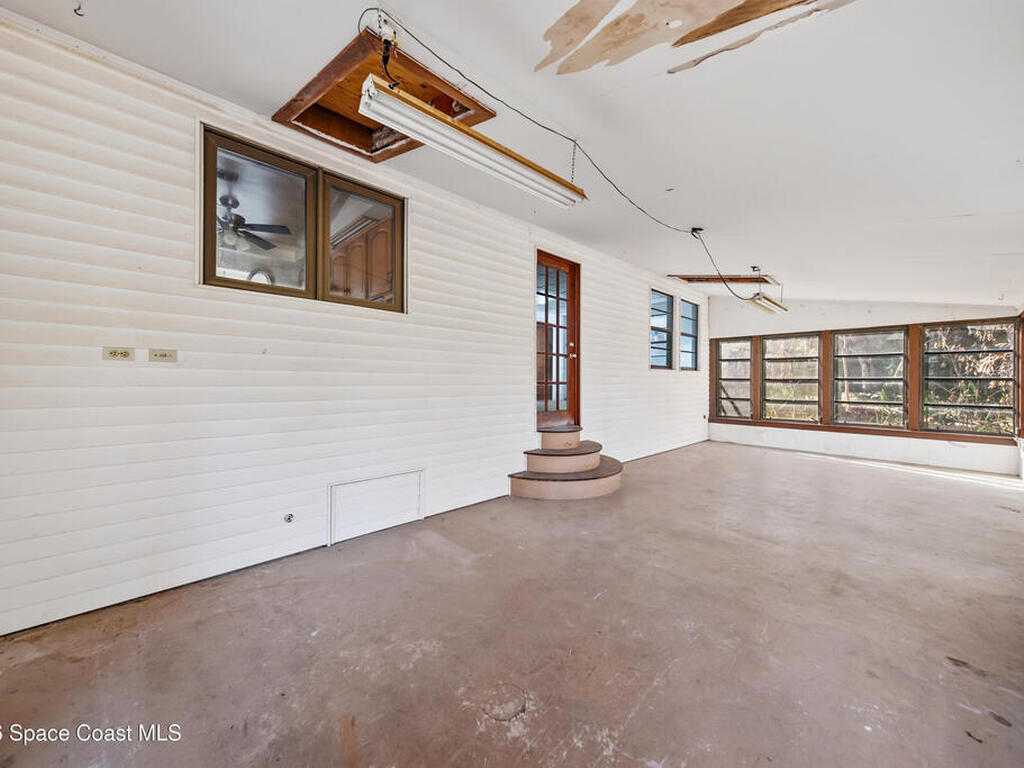 4301 Crooked Mile Road, Merritt Island, FL 32952