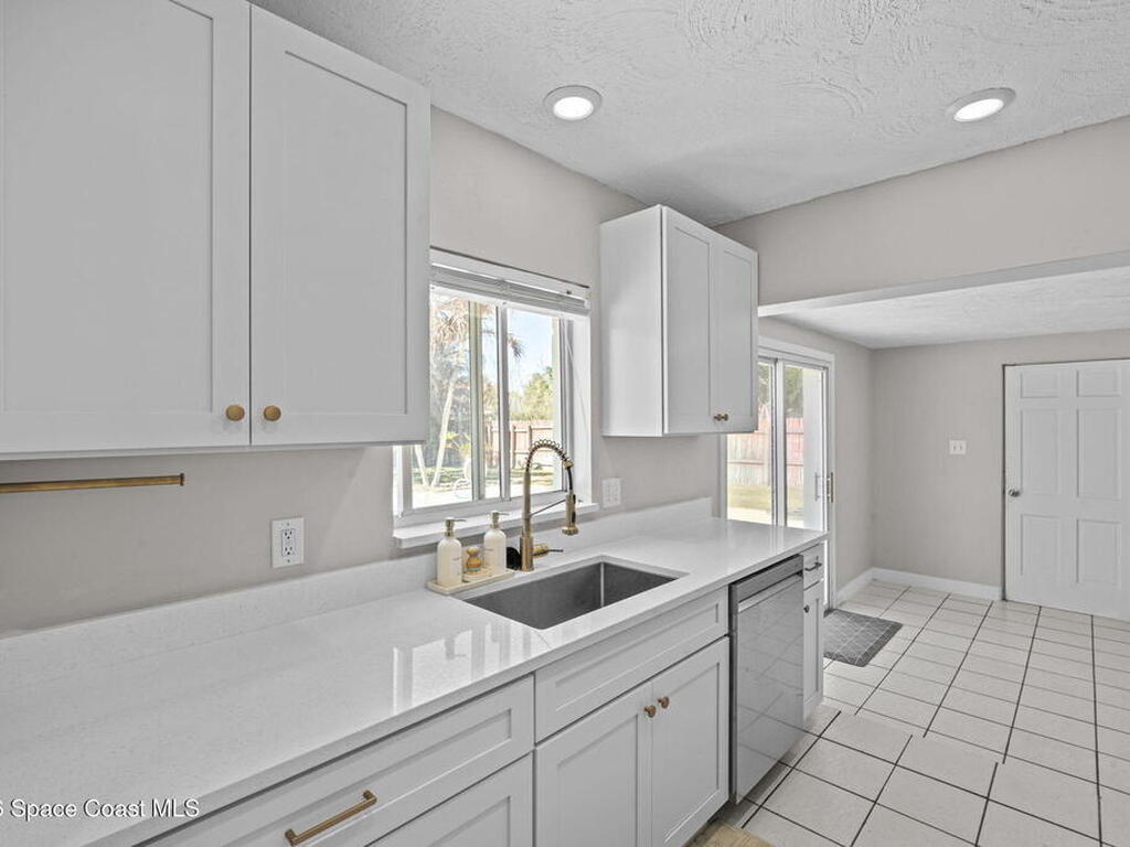 736 Ballard Drive, Melbourne, FL 32935