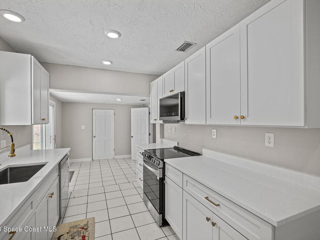 736 Ballard Drive, Melbourne, FL 32935