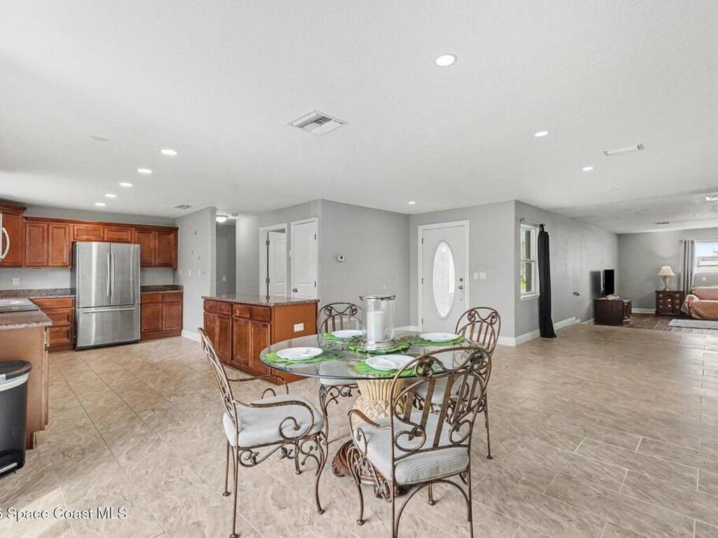 455 Riverside Avenue, Merritt Island, FL 32953