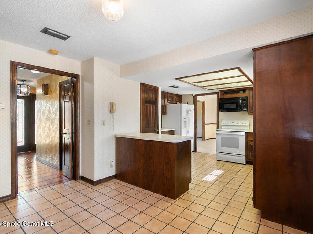 330 Sanchez Avenue, Ormond Beach, FL 32174