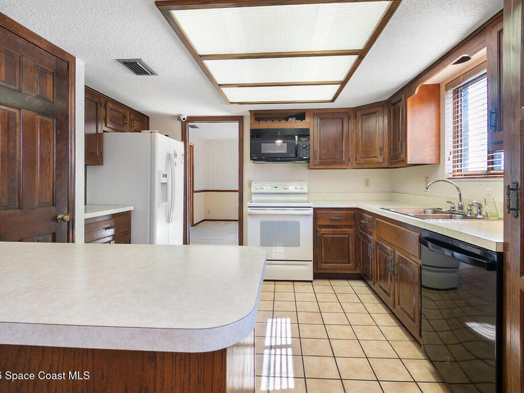 330 Sanchez Avenue, Ormond Beach, FL 32174