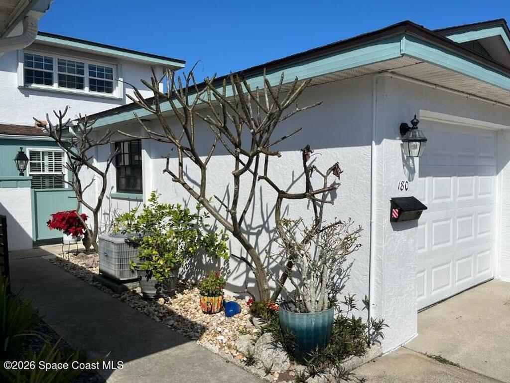 180 Queens Court, Satellite Beach, FL 32937