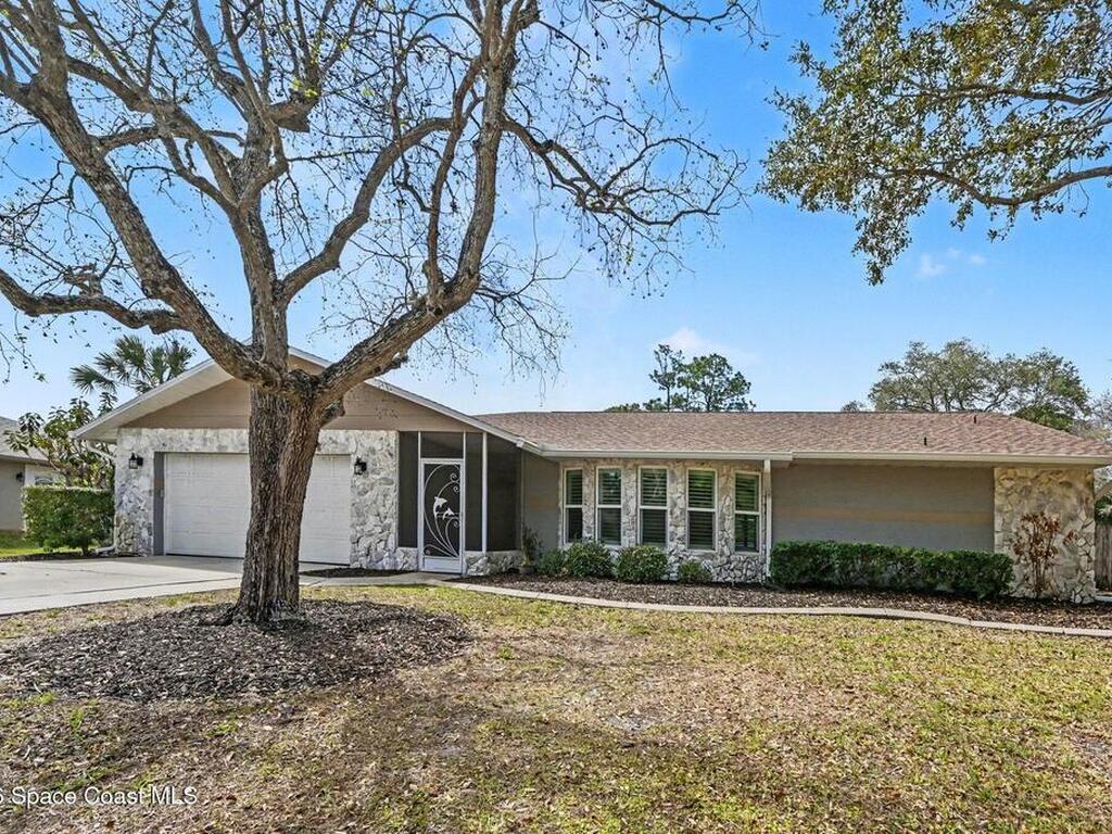 742 Penguin Avenue, Palm Bay, FL 32907
