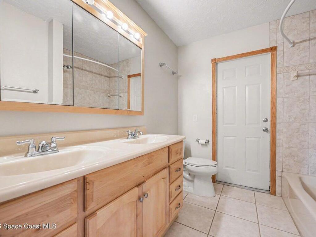 742 Penguin Avenue, Palm Bay, FL 32907