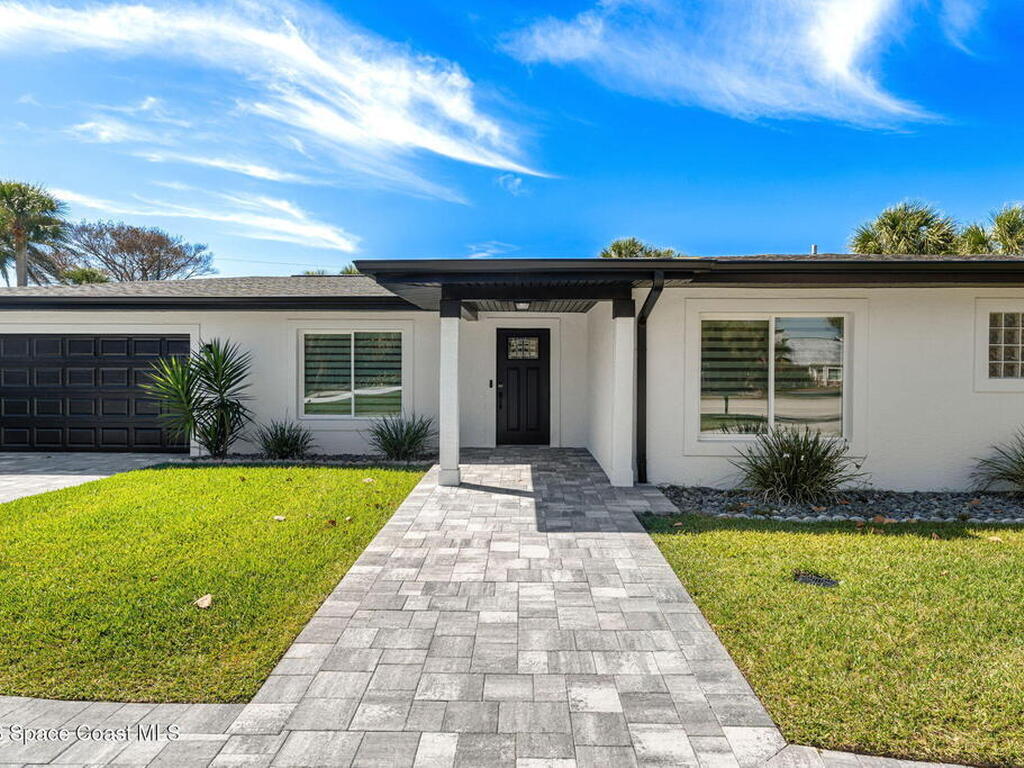 300 Oak Street, Melbourne Beach, FL 32951