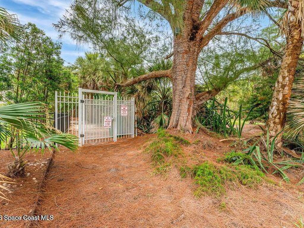 300 Oak Street, Melbourne Beach, FL 32951