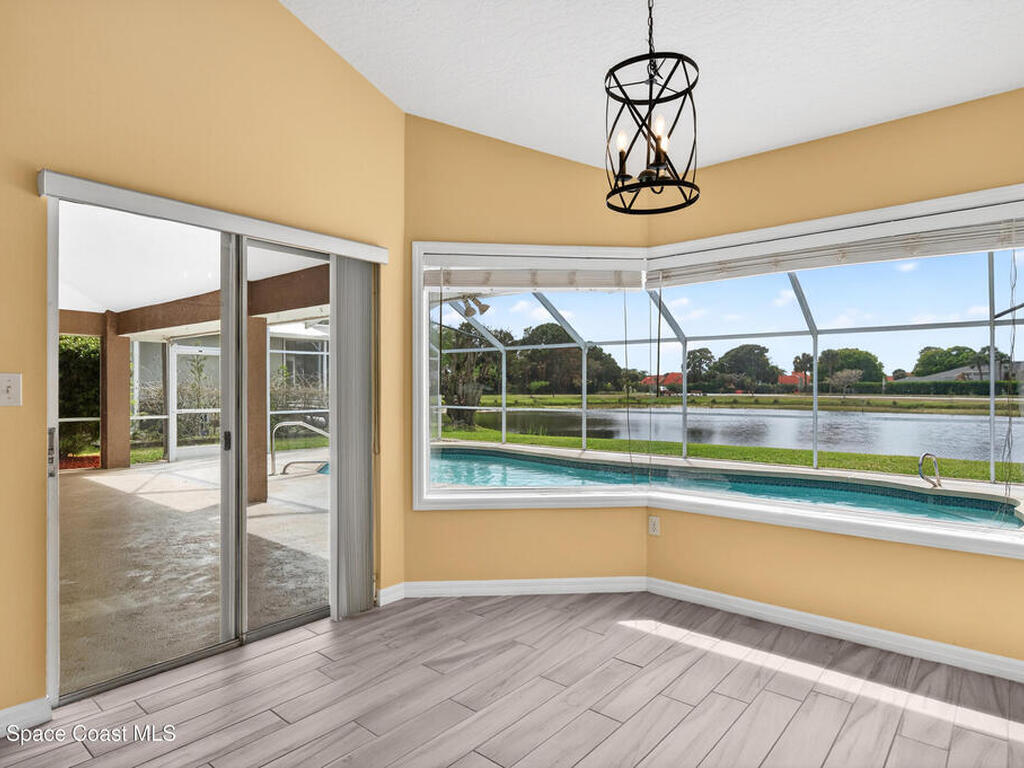 306 Lake Victoria Circle, Melbourne, FL 32940