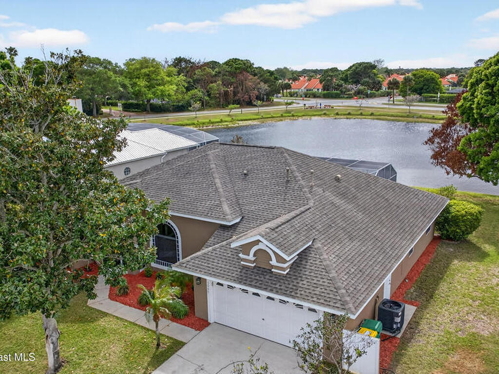 306 Lake Victoria Circle, Melbourne, FL 32940