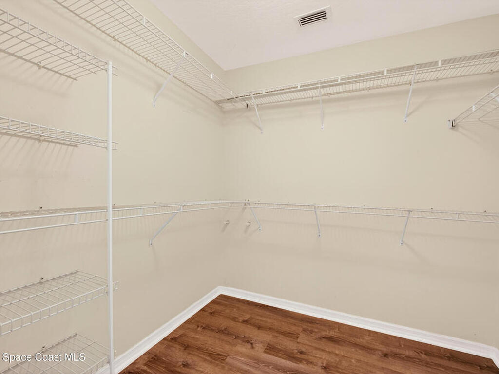 306 Lake Victoria Circle, Melbourne, FL 32940