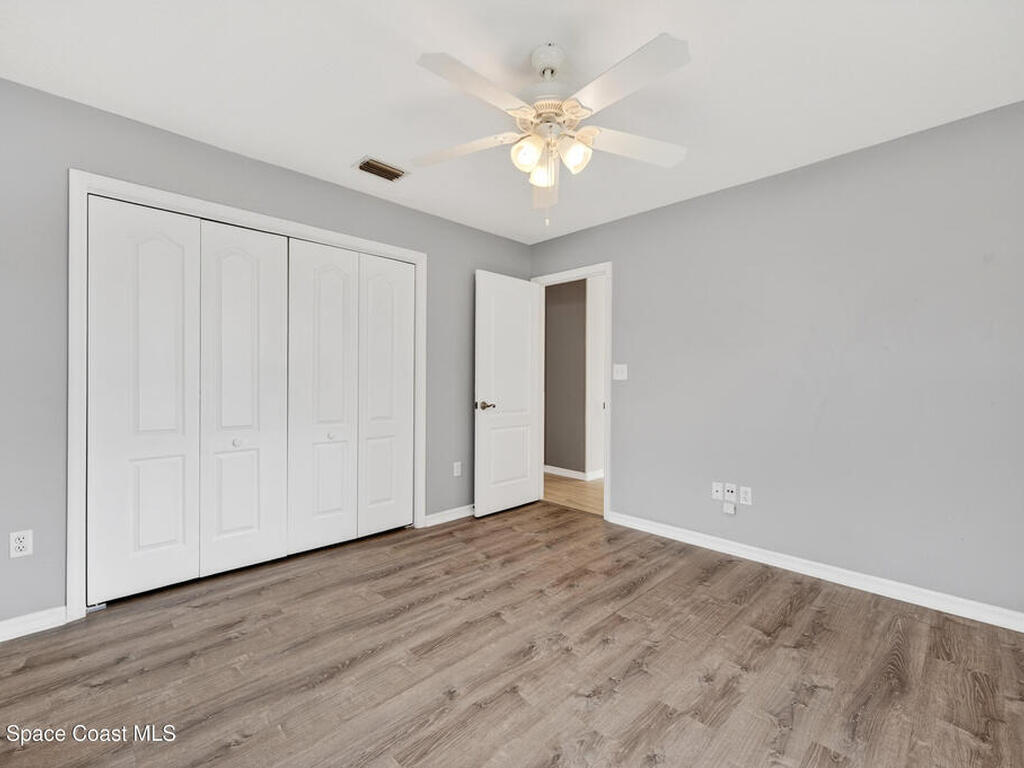 306 Lake Victoria Circle, Melbourne, FL 32940