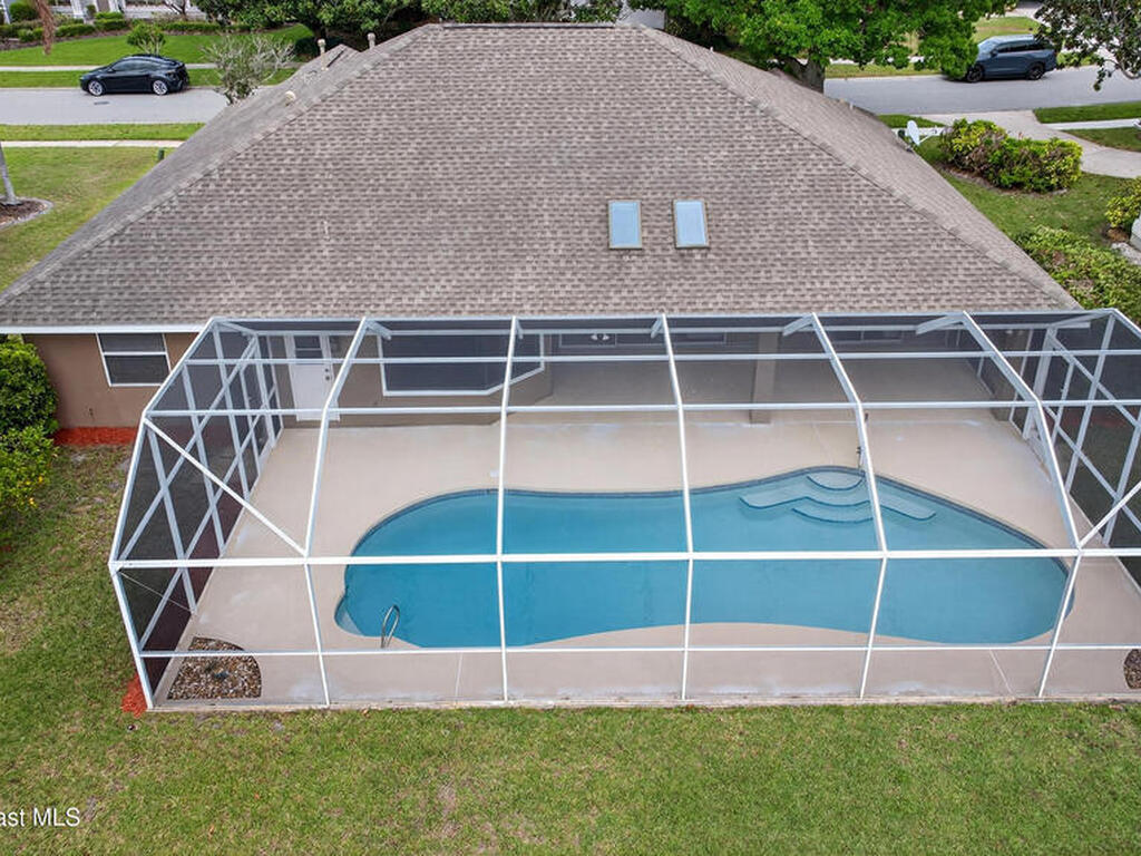 306 Lake Victoria Circle, Melbourne, FL 32940
