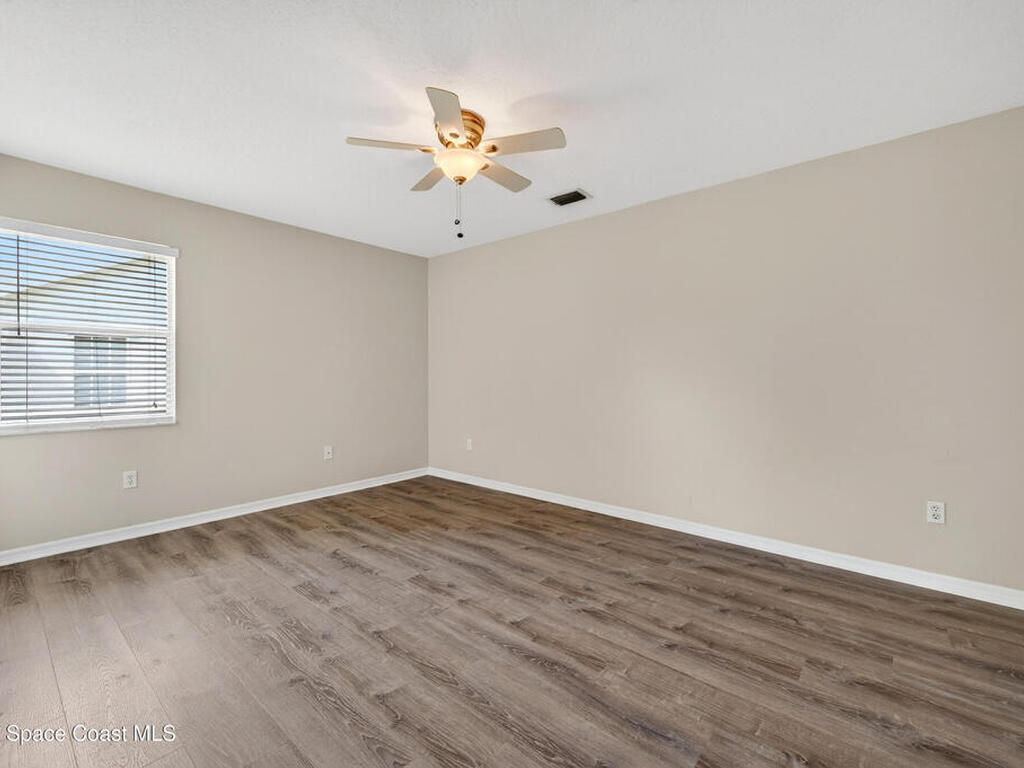 306 Lake Victoria Circle, Melbourne, FL 32940