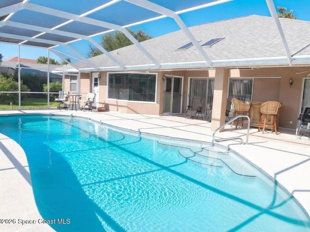 306 Lake Victoria Circle, Melbourne, FL 32940