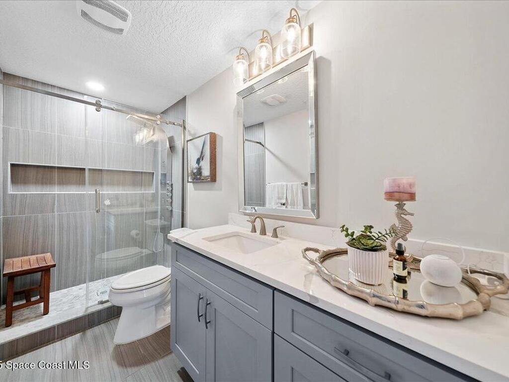 5685 Lake Washington Road, Melbourne, FL 32934