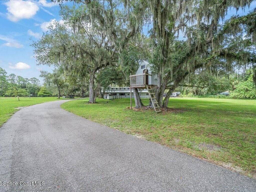 5685 Lake Washington Road, Melbourne, FL 32934