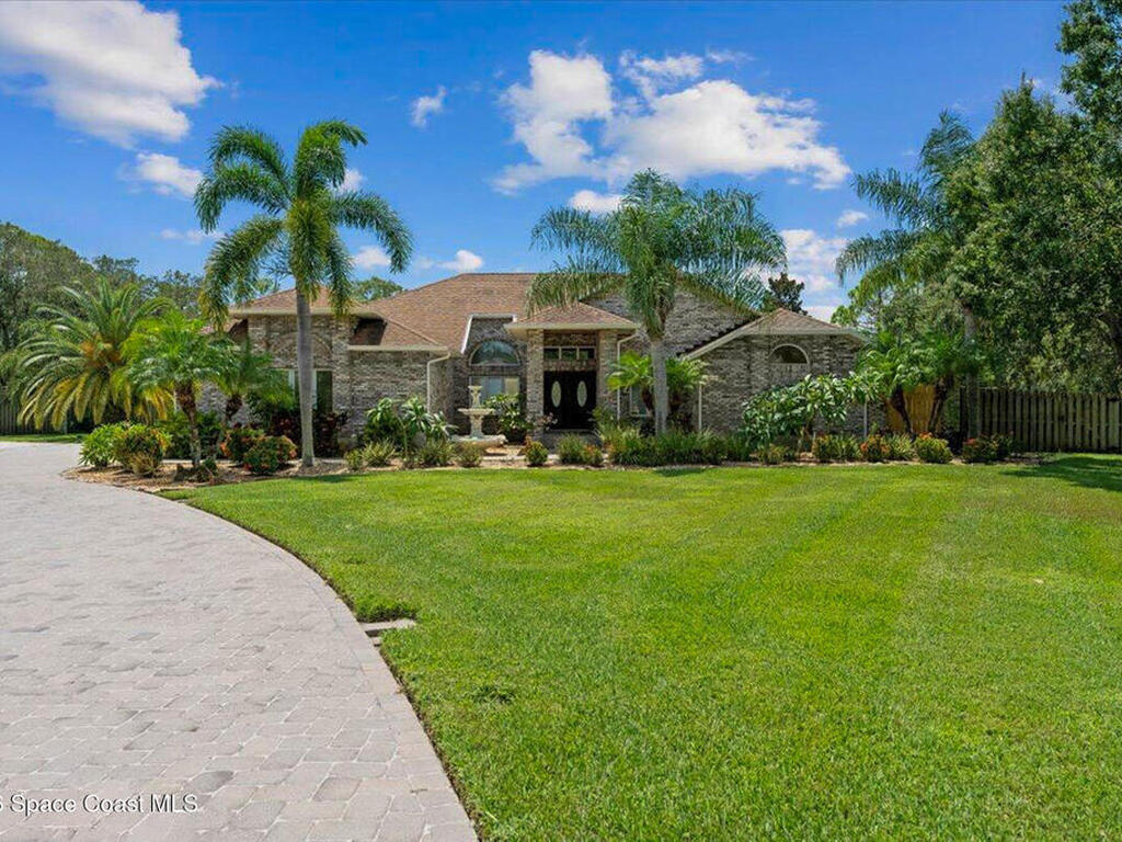 1711 Flamevine Place, Malabar, FL 32950