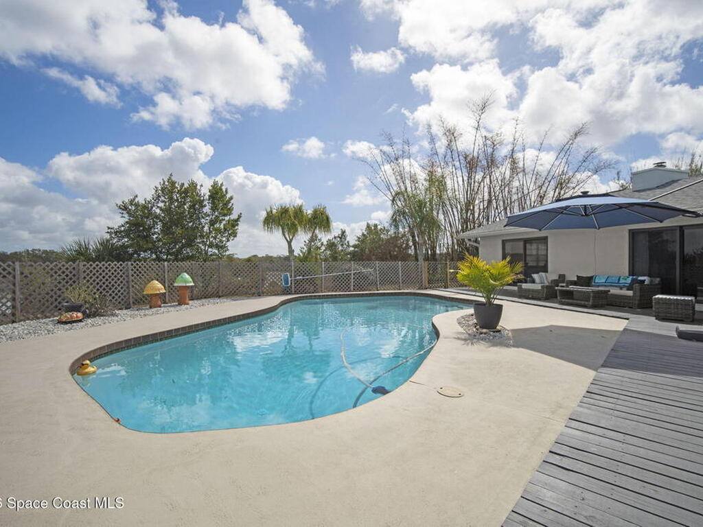 1505 S Carpenter Road, Titusville, FL 32796