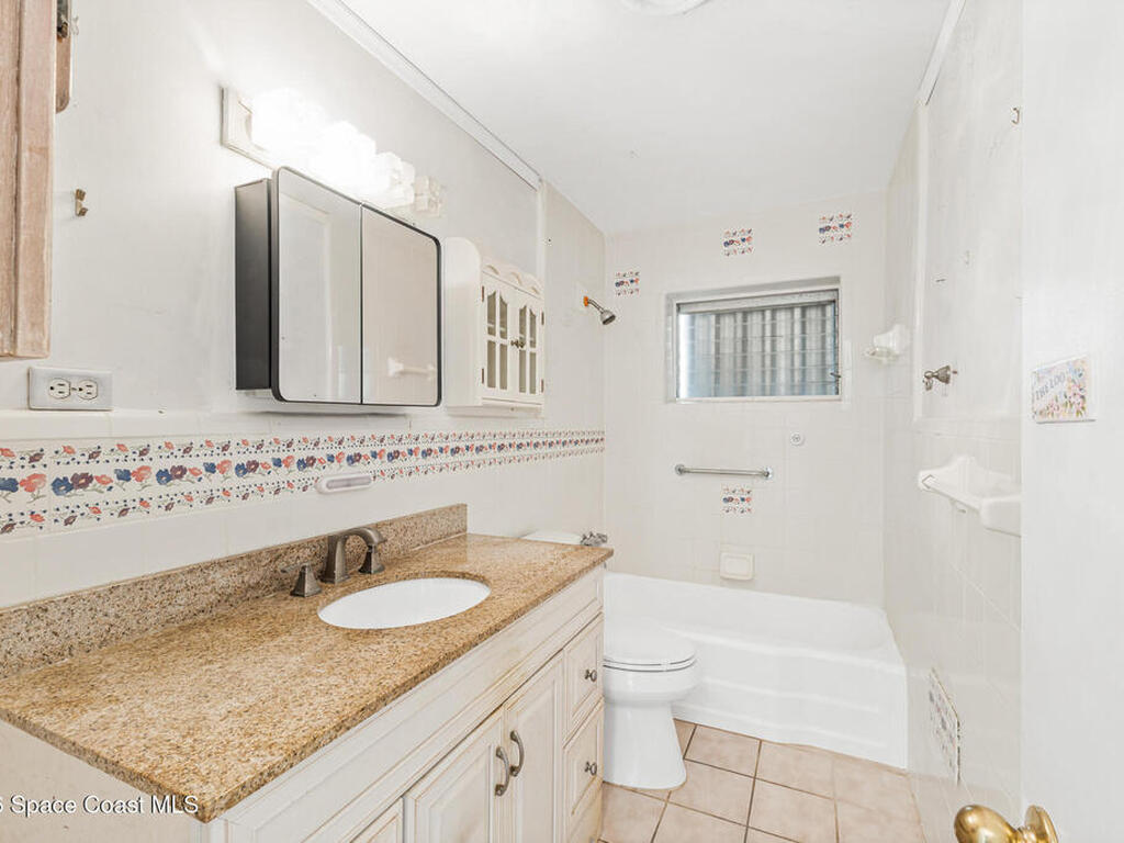 213 NE 2nd Terrace, Satellite Beach, FL 32937