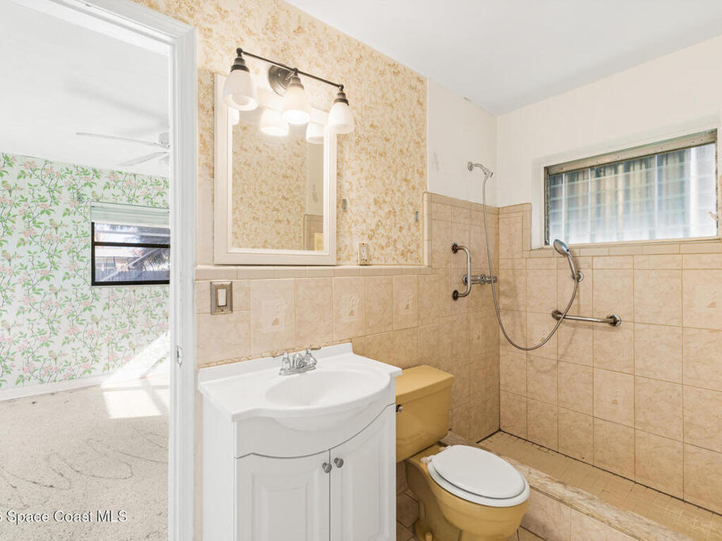 213 NE 2nd Terrace, Satellite Beach, FL 32937