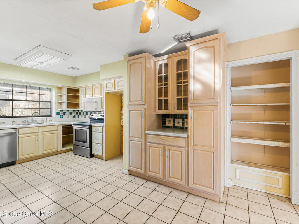 213 NE 2nd Terrace, Satellite Beach, FL 32937