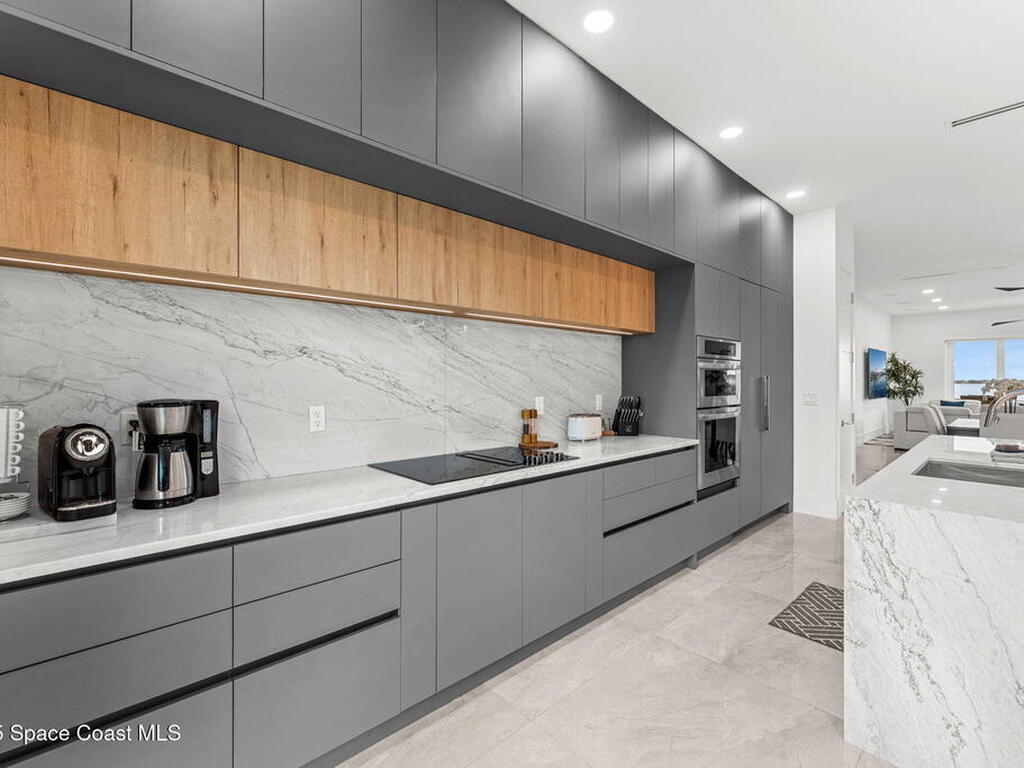 1809 Riverview Drive, Melbourne, FL 32901