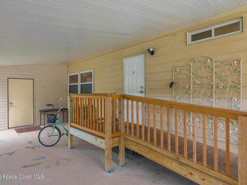 4353 Twin Lakes Drive, Melbourne, FL 32934