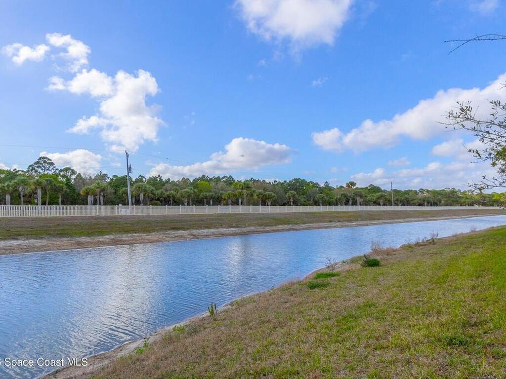 1995 Diablo Circle, Palm Bay, FL 32908