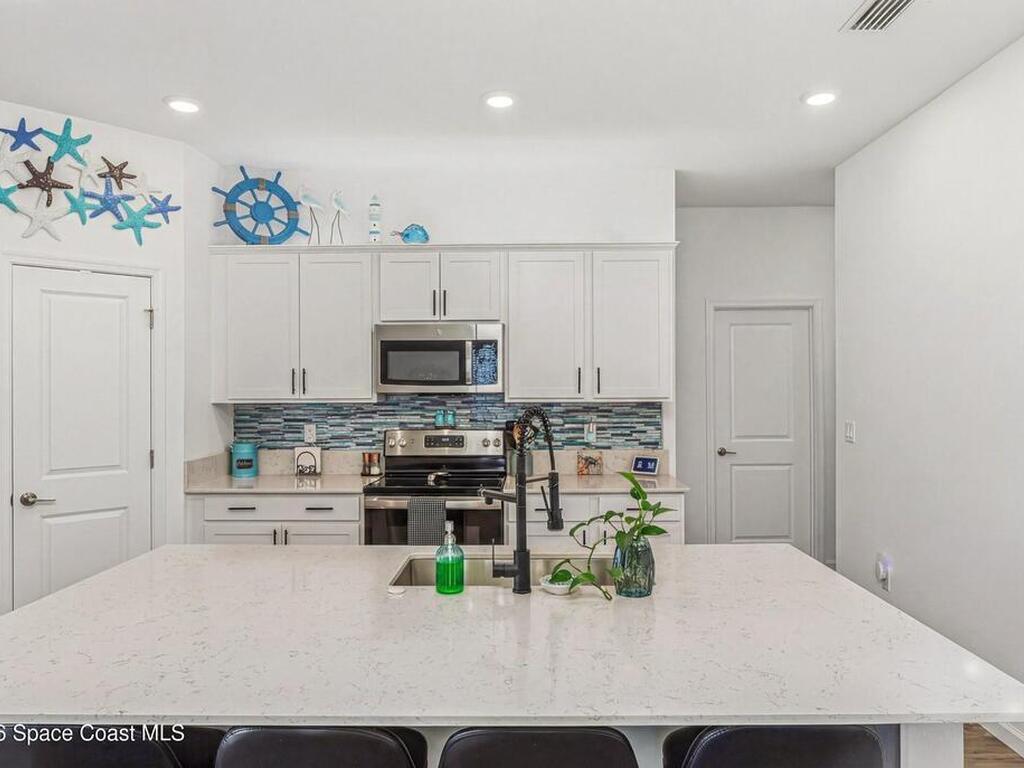 1995 Diablo Circle, Palm Bay, FL 32908