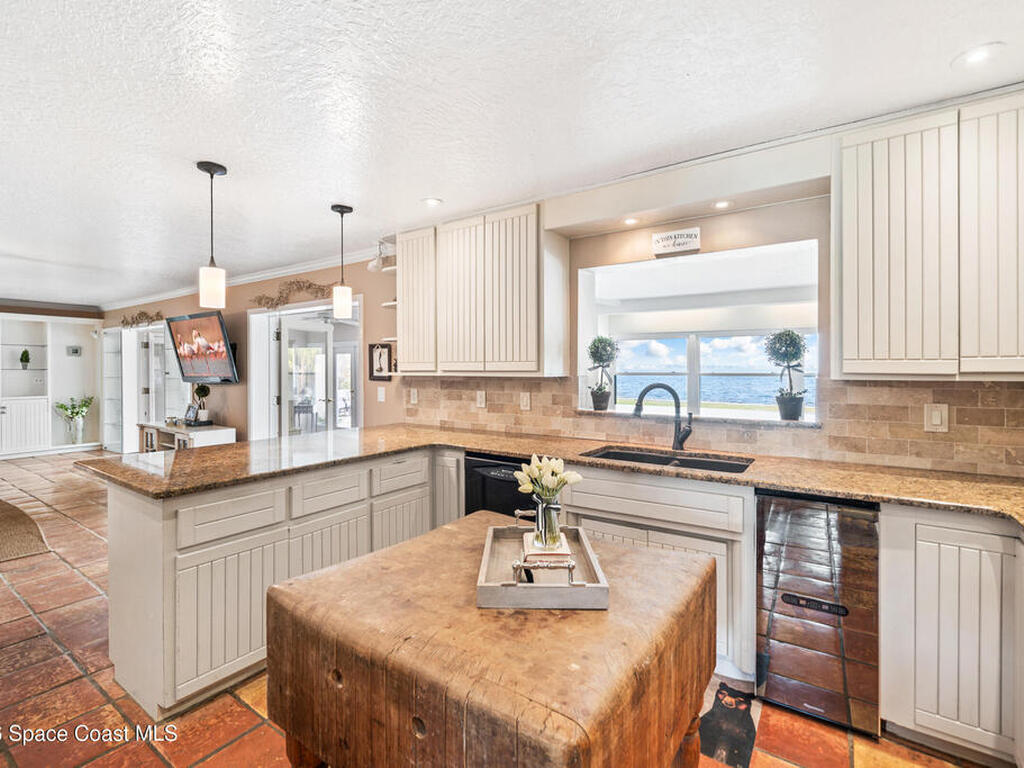 2405 Brookside Drive, Indialantic, FL 32903