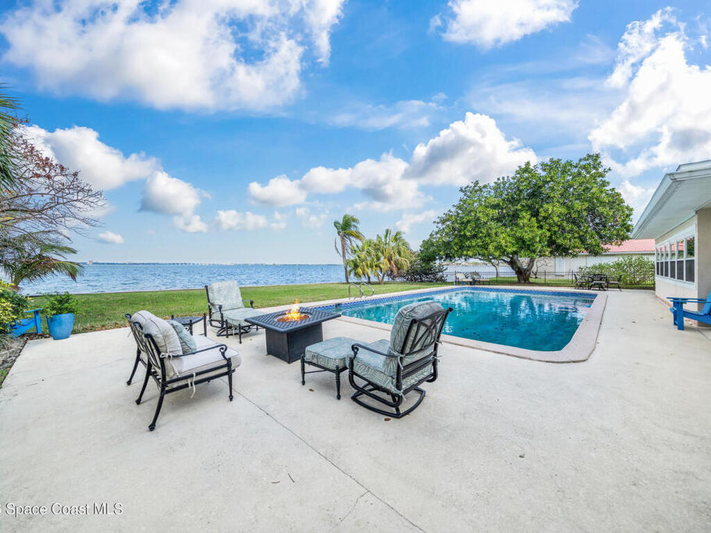 2405 Brookside Drive, Indialantic, FL 32903