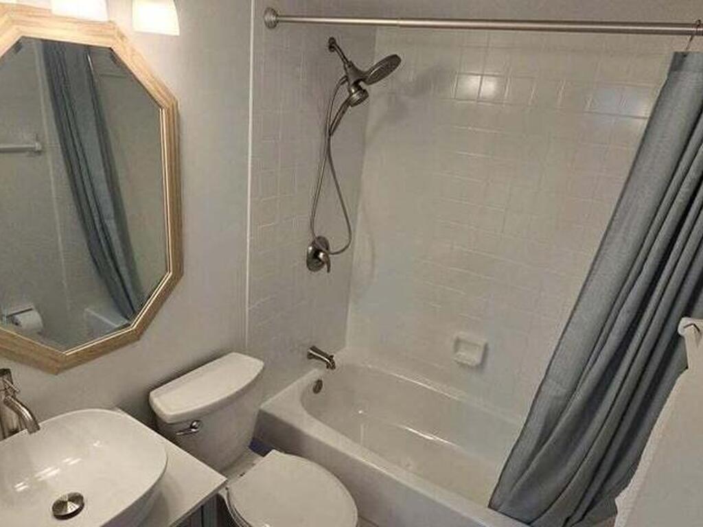 200 S Banana River Boulevard, Cocoa Beach, FL 32931