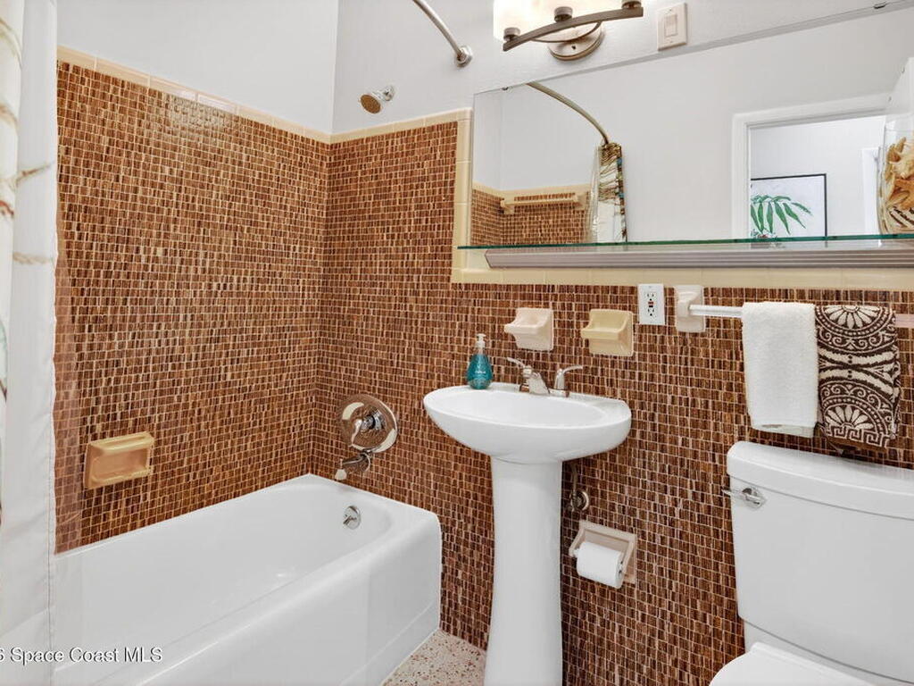 260 Garfield Avenue, Cocoa Beach, FL 32931