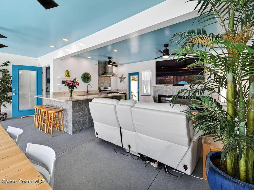 260 Garfield Avenue, Cocoa Beach, FL 32931