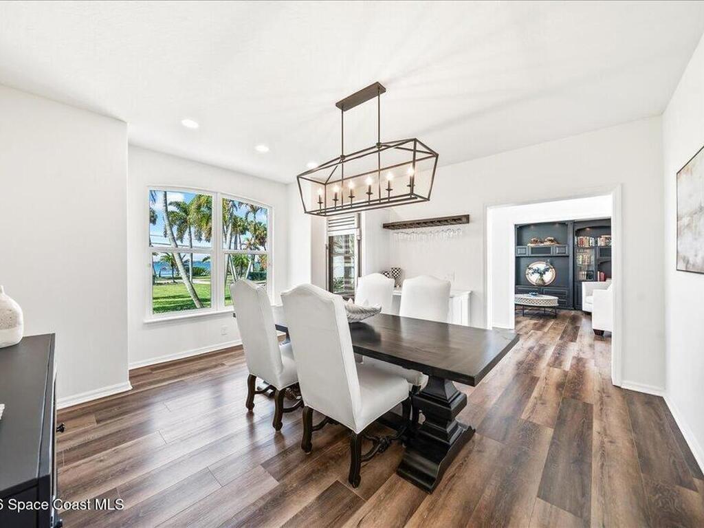 10710 S Tropical Trail, Merritt Island, FL 32952