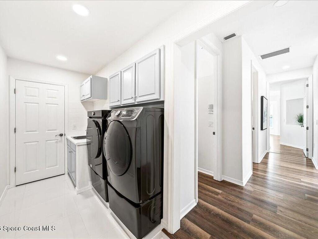 10710 S Tropical Trail, Merritt Island, FL 32952