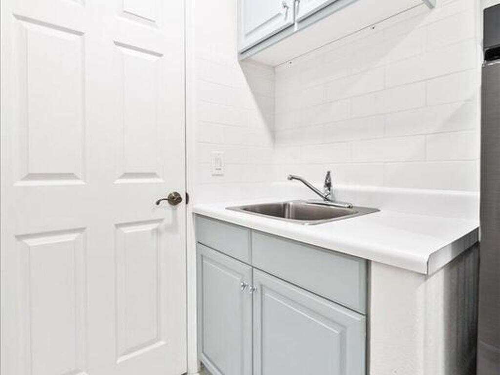 10710 S Tropical Trail, Merritt Island, FL 32952