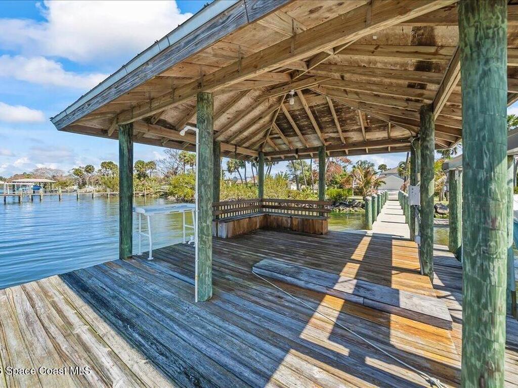 10710 S Tropical Trail, Merritt Island, FL 32952