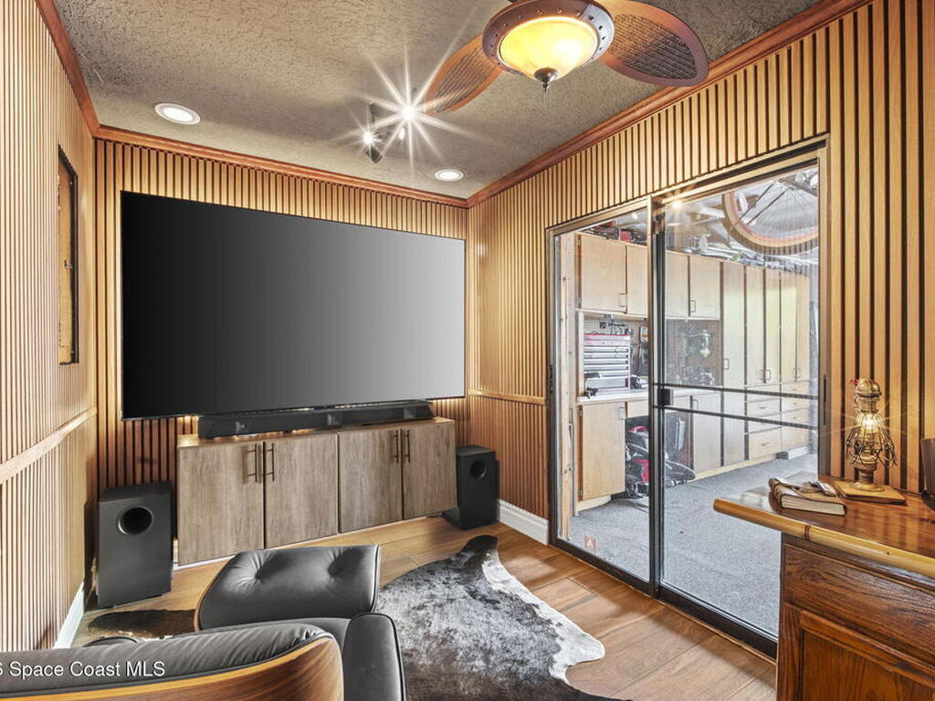 601 Monroe Avenue, Cape Canaveral, FL 32920