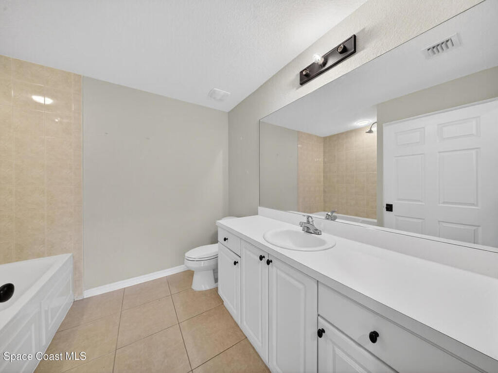 1812 E Sanderling Lane, Fort Pierce, FL 34982