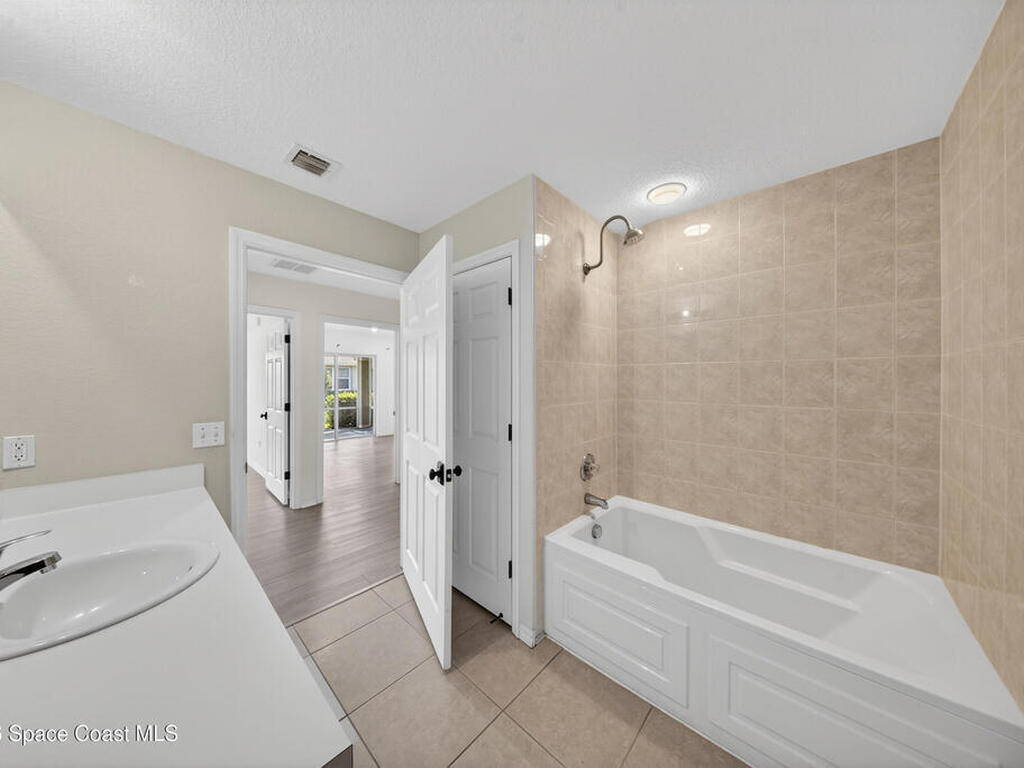 1812 E Sanderling Lane, Fort Pierce, FL 34982