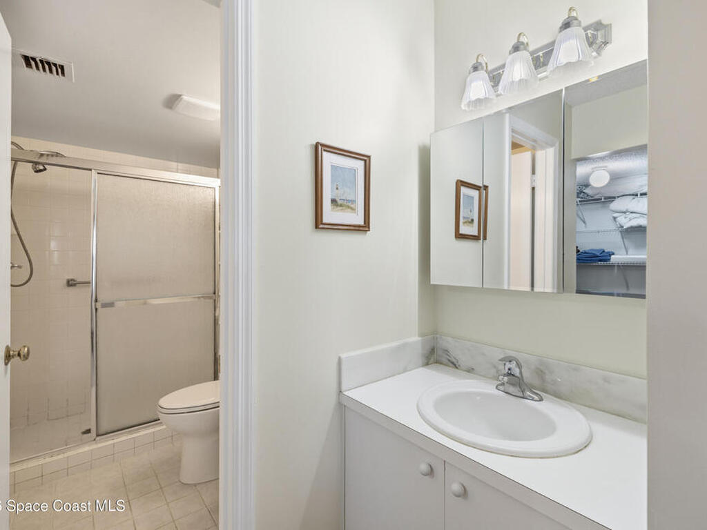 319 N Grove Isle Circle, Vero Beach, FL 32962