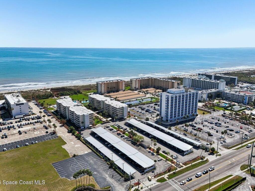 2020 N Atlantic Avenue, Cocoa Beach, FL 32931