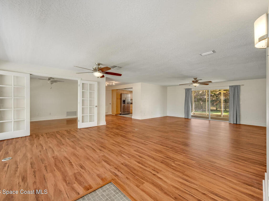 901 S Palm Avenue, Indialantic, FL 32903