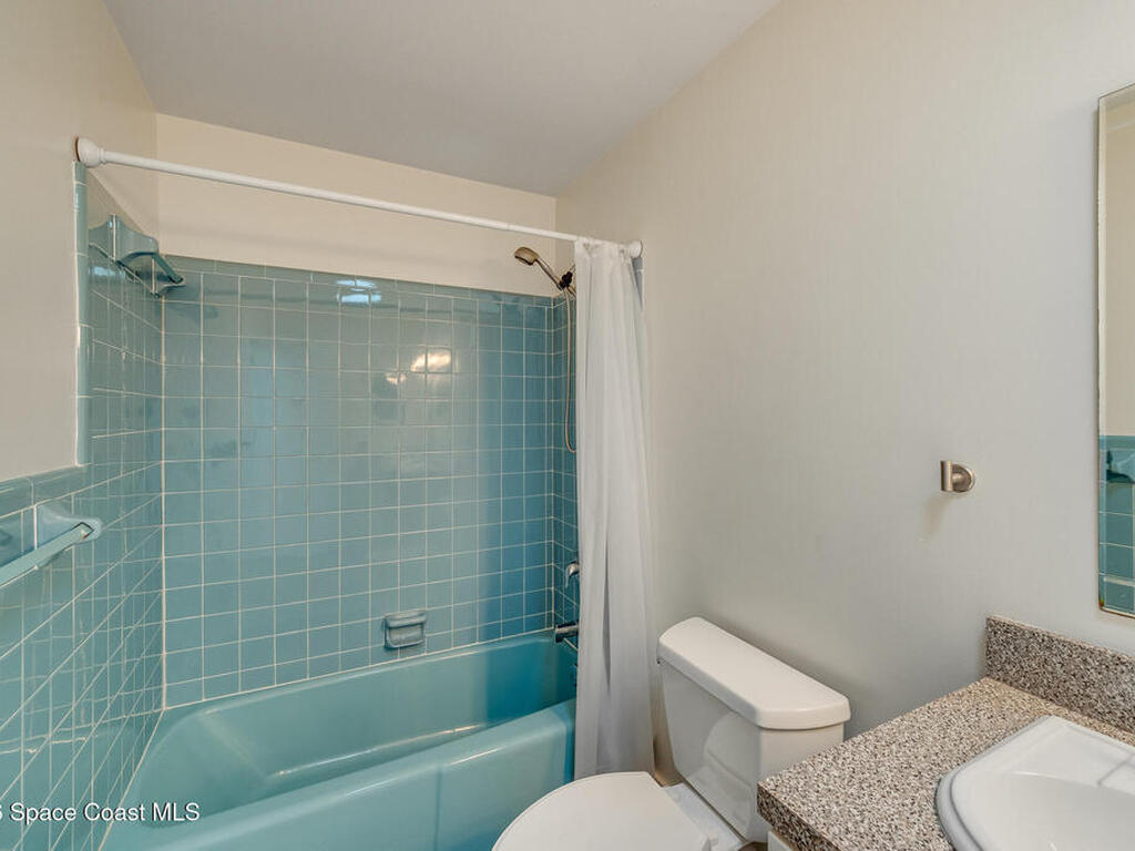 901 S Palm Avenue, Indialantic, FL 32903