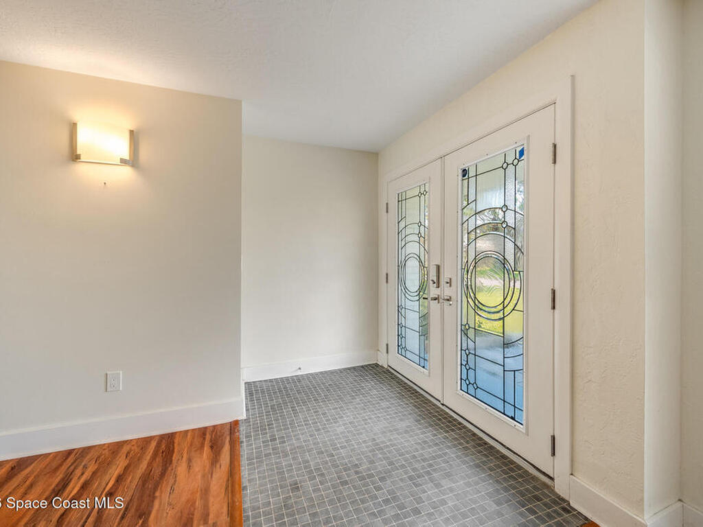 901 S Palm Avenue, Indialantic, FL 32903