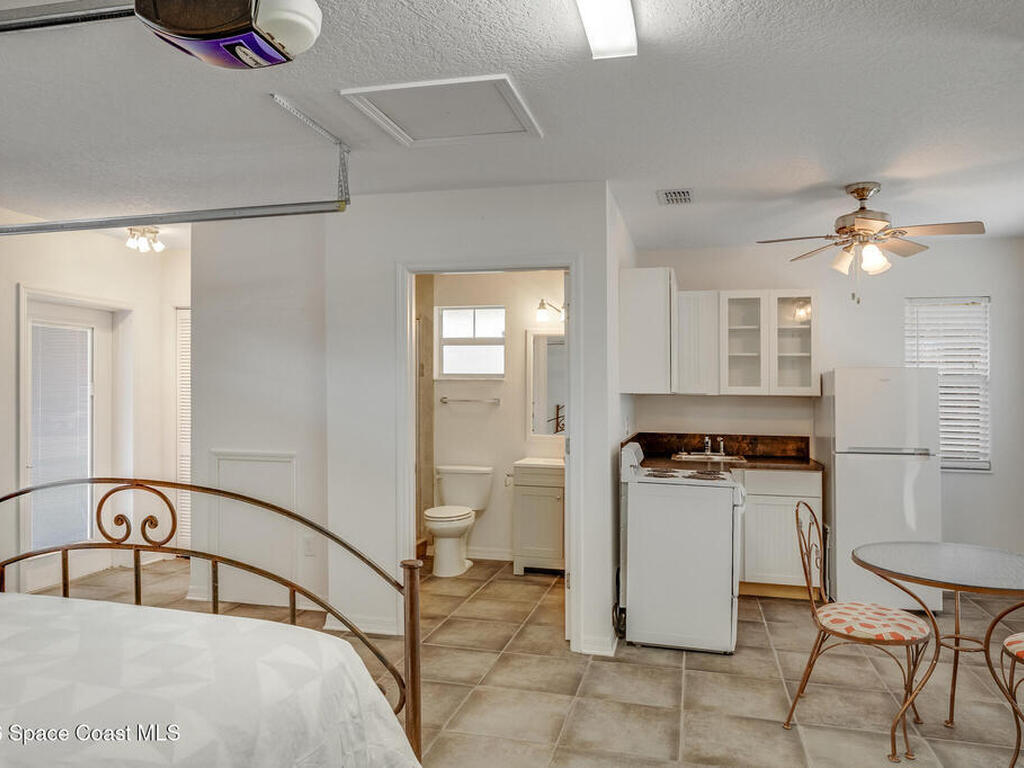 901 S Palm Avenue, Indialantic, FL 32903