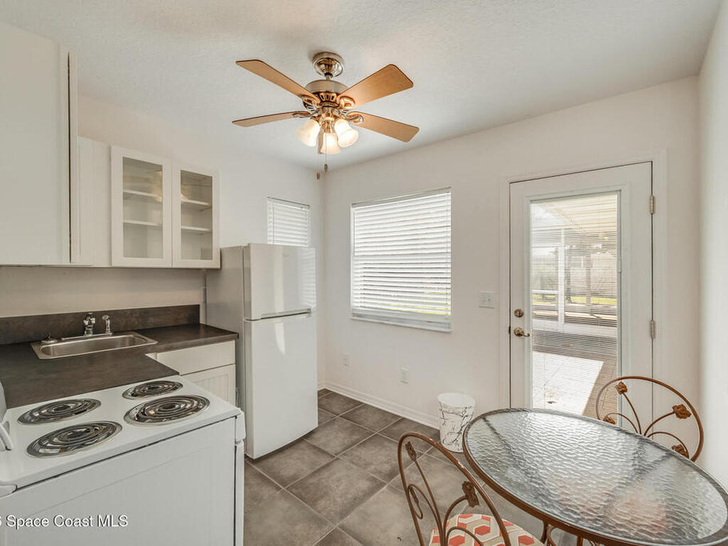 901 S Palm Avenue, Indialantic, FL 32903