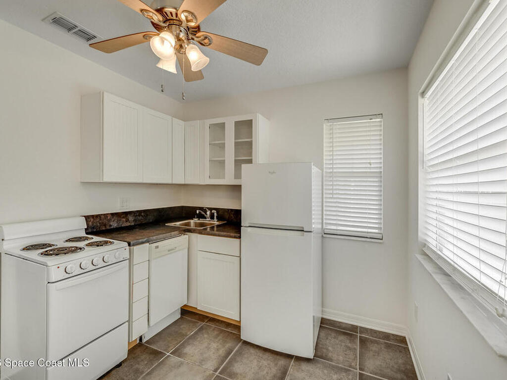 901 S Palm Avenue, Indialantic, FL 32903